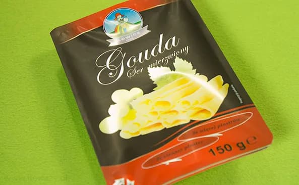 Ile kcal ma plaster sera żółtego? Zaskakujące różnice w kaloryczności! Ile kcal ma plaster sera żółtego? Zaskakujące różnice w kaloryczności!